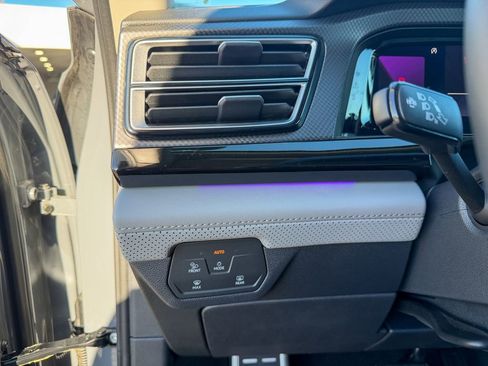 New 2026 Volkswagen Atlas Peak Edition AWD/4WD image 21