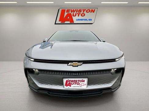 New 2026 Chevrolet Equinox EV LT image 28