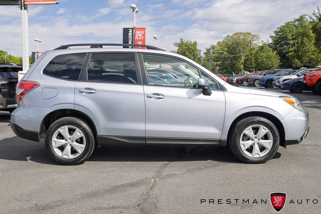Used 2015 Subaru Forester 2.5i Premium AWD/4WD image 17