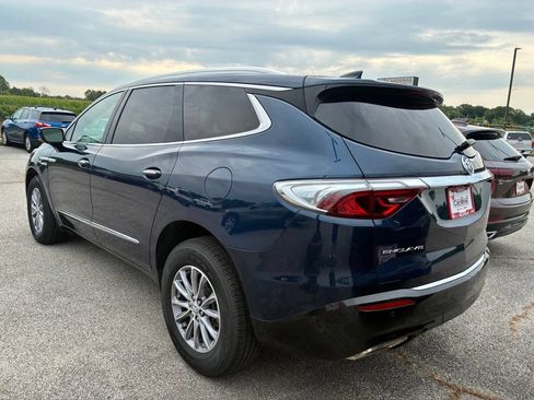 Used 2023 Buick Enclave Essence w/ LPO, Floor Liner Package FWD image 7