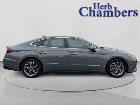 Used 2021 Hyundai Sonata SEL w/ Convenience Package image 12