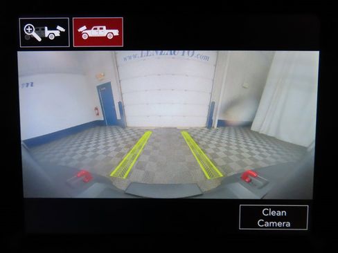 Used 2020 Jeep Gladiator Rubicon w/ Uconnect 4C Nav & Sound Group image 17