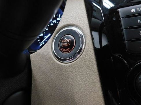 Used 2019 Nissan Rogue SL w/ Premium Package image 39