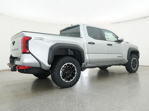 New 2025 Toyota Tacoma TRD Off-Road image 28