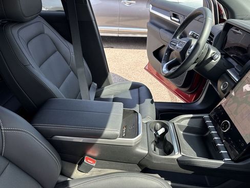 Certified 2025 GMC Terrain Elevation w/ Elevation Premium Package image 13