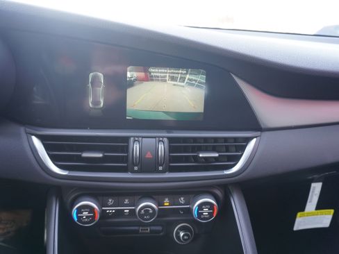 New 2025 Alfa Romeo Giulia AWD w/ Veloce Package AWD image 21