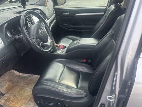 Used 2016 Toyota Highlander XLE w/ Protection Package #3 image 10