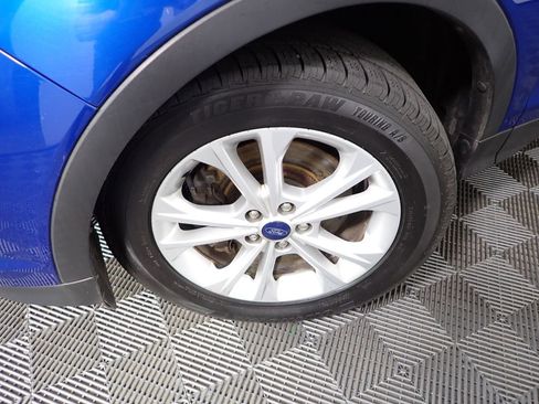 Used 2018 Ford Escape SE w/ SE Sync 3 Package AWD/4WD image 45