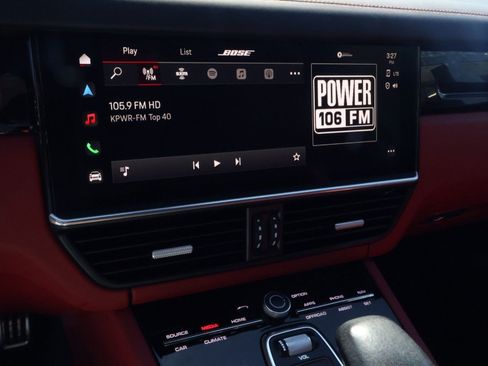 Certified 2023 Porsche Cayenne S w/ Premium Package Plus AWD/4WD image 17