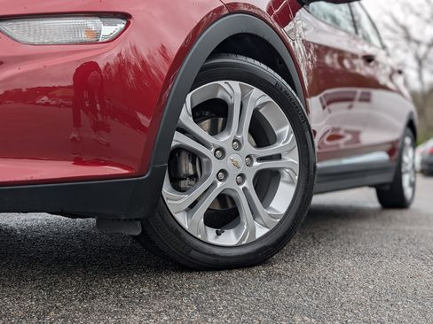 Used 2020 Chevrolet Bolt LT image 34