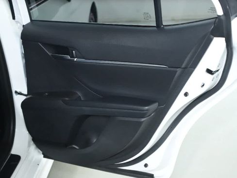 Certified 2024 Toyota Camry SE w/ Cold Weather Package FWD image 33