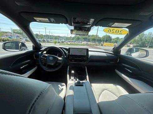 Used 2026 Toyota Grand Highlander AWD Hybrid image 21