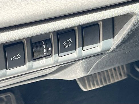 Used 2025 Subaru Outback Limited XT AWD/4WD image 10