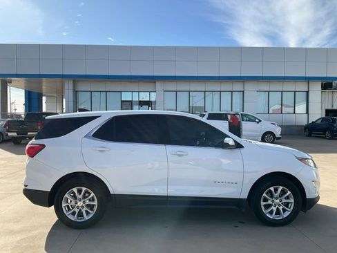 Used 2020 Chevrolet Equinox LT w/ Driver Convenience Package image 36