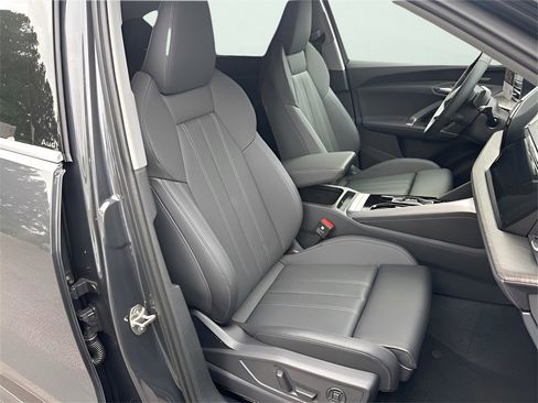 New 2025 Audi Q5 2.0T Premium Plus w/ Premium Plus image 42