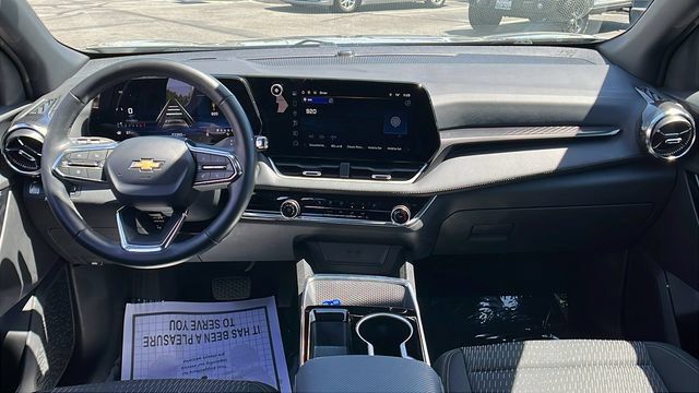 Used 2025 Chevrolet Equinox LT FWD image 21