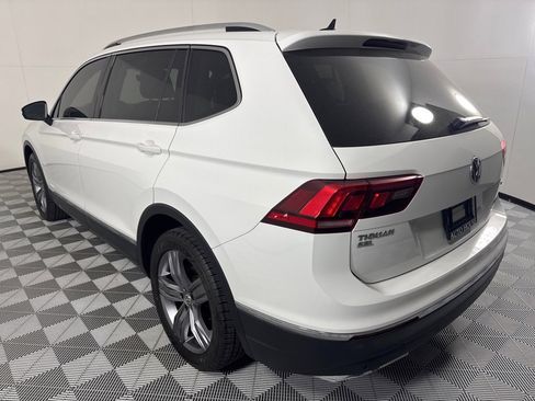 Used 2018 Volkswagen Tiguan SEL Premium image 8