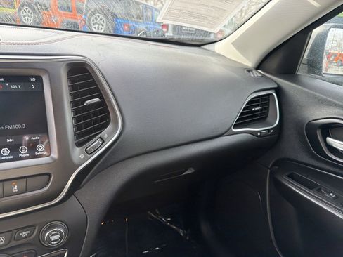 Certified 2021 Jeep Cherokee Trailhawk w/ Comfort/Convenience Group image 22