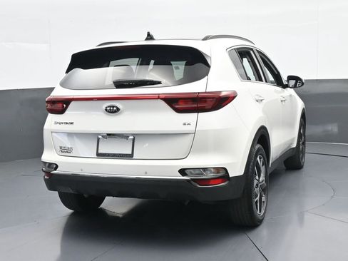 Used 2021 Kia Sportage EX w/ EX Technology Package image 5