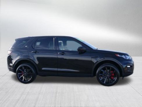 Used 2019 Land Rover Discovery Sport SE image 2