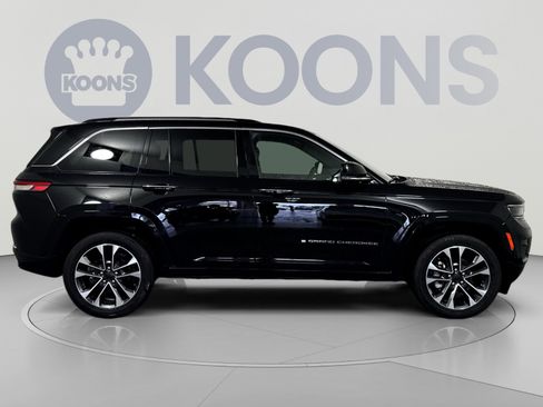 Used 2023 Jeep Grand Cherokee Overland AWD/4WD image 8