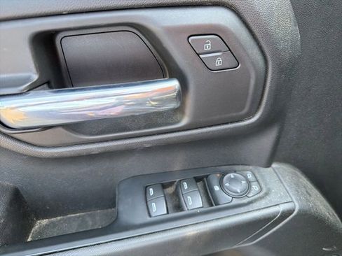 Used 2023 Chevrolet Silverado 1500 Custom AWD/4WD image 18