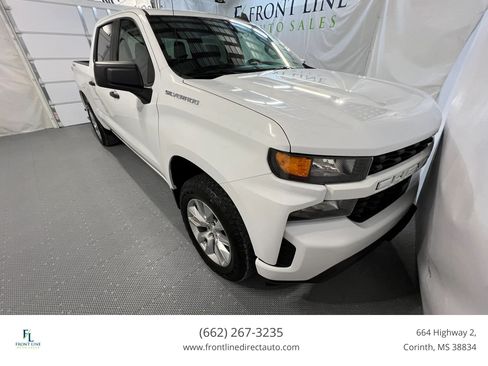 Used 2020 Chevrolet Silverado 1500 Custom w/ Custom Value Package AWD/4WD image 1