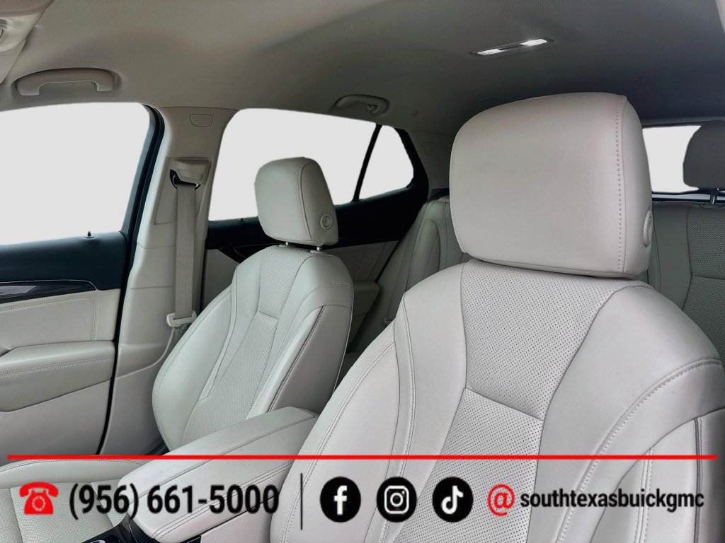 Used 2023 Buick Envision Essence AWD/4WD image 13