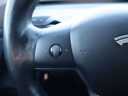 Used 2018 Tesla Model 3 Long Range image 16