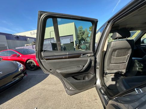 Used 2011 BMW X3 xDrive28i w/ Premium Pkg image 10