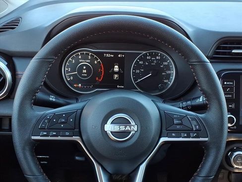 New 2025 Nissan Versa SR w/ Trunk Package image 21