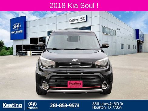 Used 2018 Kia Soul ! FWD image 2