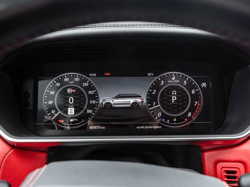 Used 2020 Land Rover Range Rover Sport SVR image 17