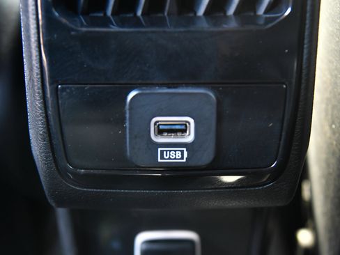 Used 2025 Jeep Compass Limited AWD/4WD image 42