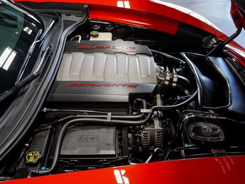 Used 2014 Chevrolet Corvette Stingray Coupe image 12