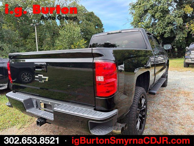 Used 2017 Chevrolet Silverado 1500 Custom w/ Custom Convenience Package AWD/4WD image 5