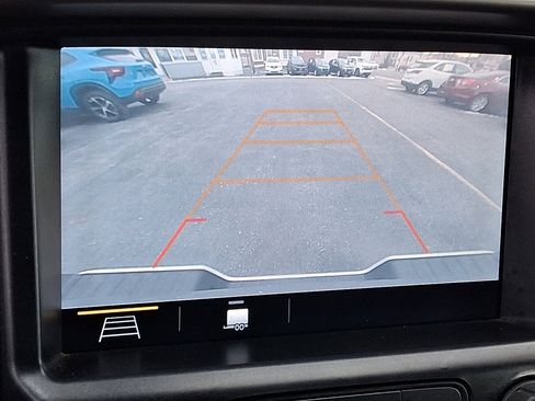 Used 2020 Chevrolet Colorado Z71 image 18