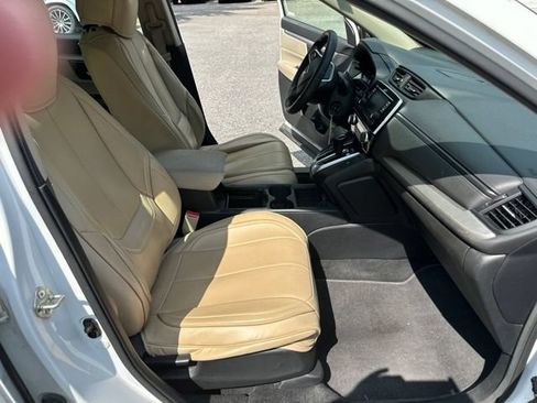 Used 2019 Honda CR-V LX image 18
