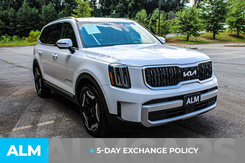 Used 2025 Kia Telluride EX AWD/4WD image 3