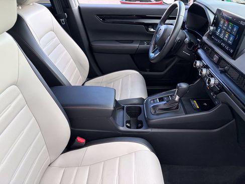 Used 2023 Honda CR-V Sport Touring image 11