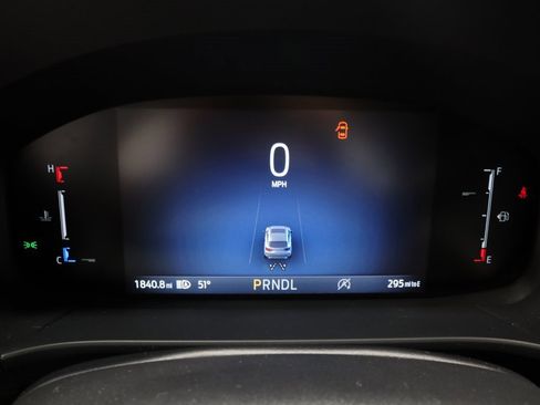 Certified 2025 Ford Escape ST-Line w/ Cold Weather Package image 29