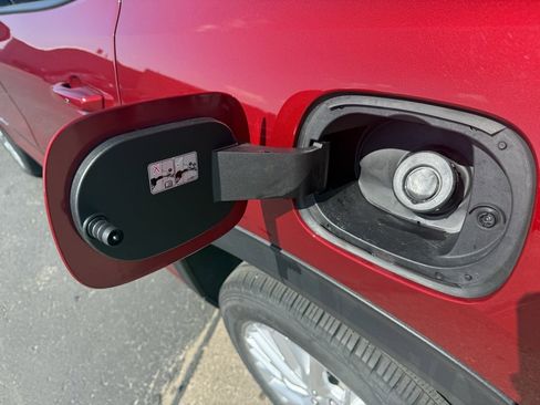 Used 2024 GMC Acadia Elevation image 58