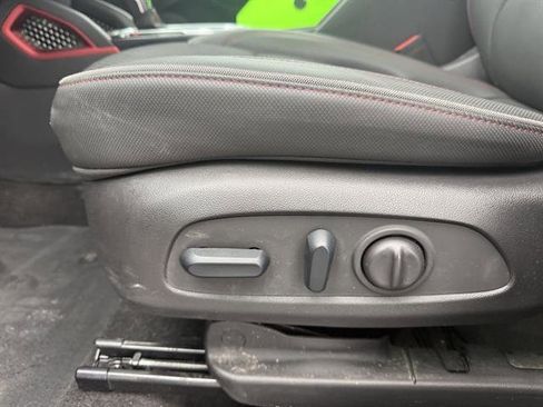 Used 2023 Chevrolet TrailBlazer RS w/ Sun and Liftgate Package image 26