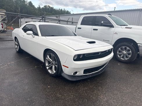 Used 2020 Dodge Challenger R/T RWD image 1