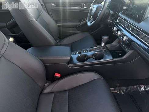 Used 2025 Honda Civic Sport Touring image 29