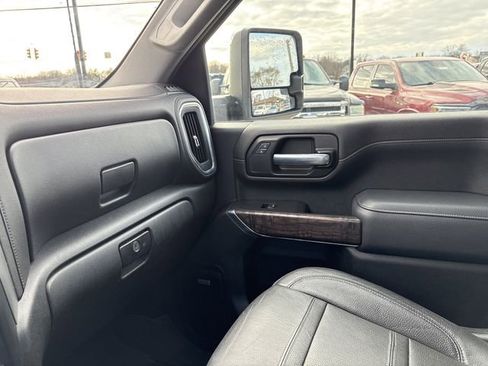 Used 2021 GMC Sierra 2500 Denali w/ Denali Ultimate Package image 42