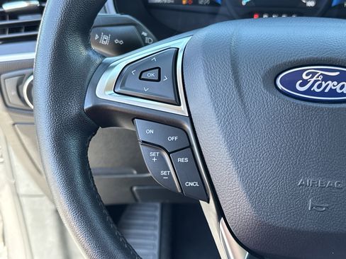 Used 2023 Ford Edge SEL image 29