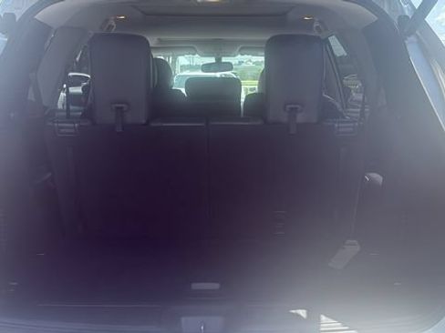 Used 2019 Nissan Pathfinder Platinum FWD image 11