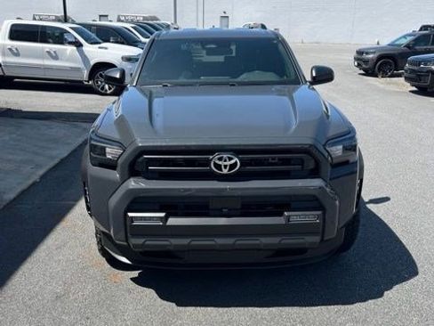 Used 2026 Toyota 4Runner SR5 AWD/4WD image 2