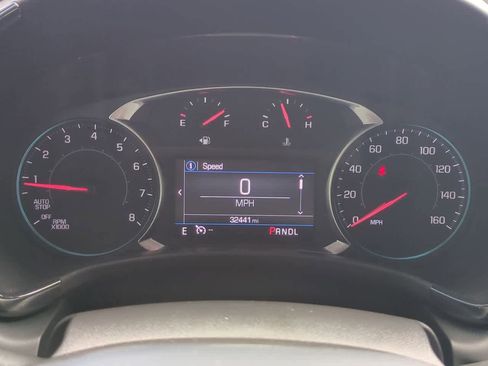 Used 2023 Chevrolet Equinox RS FWD image 32